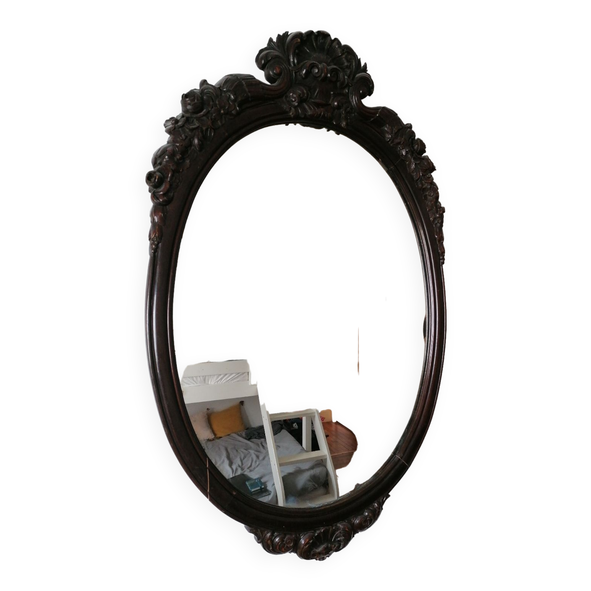 Miroir en bois sculpté