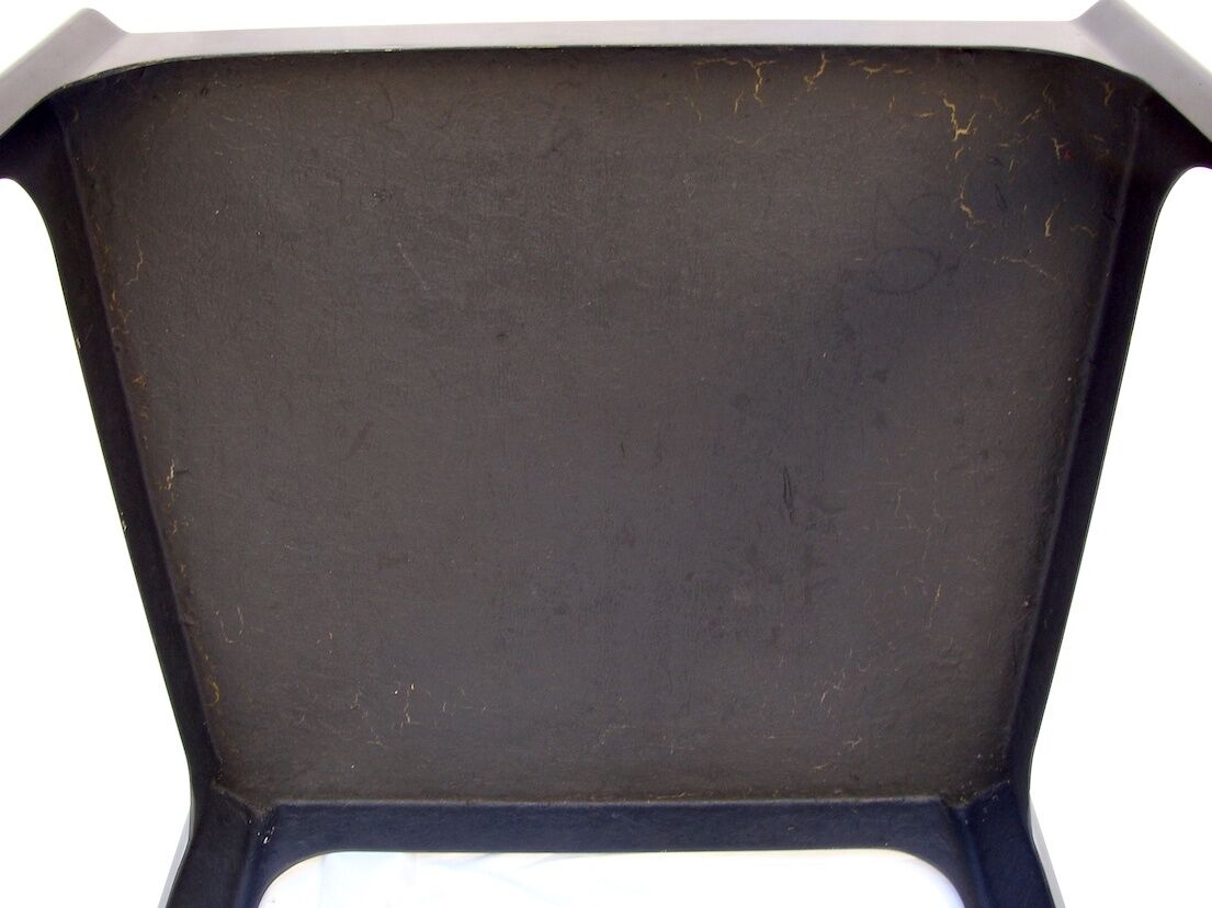 Square table design 1970 fiberglass.