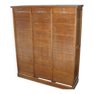 Furniture with roller shutters (curtain/roll-up furniture)