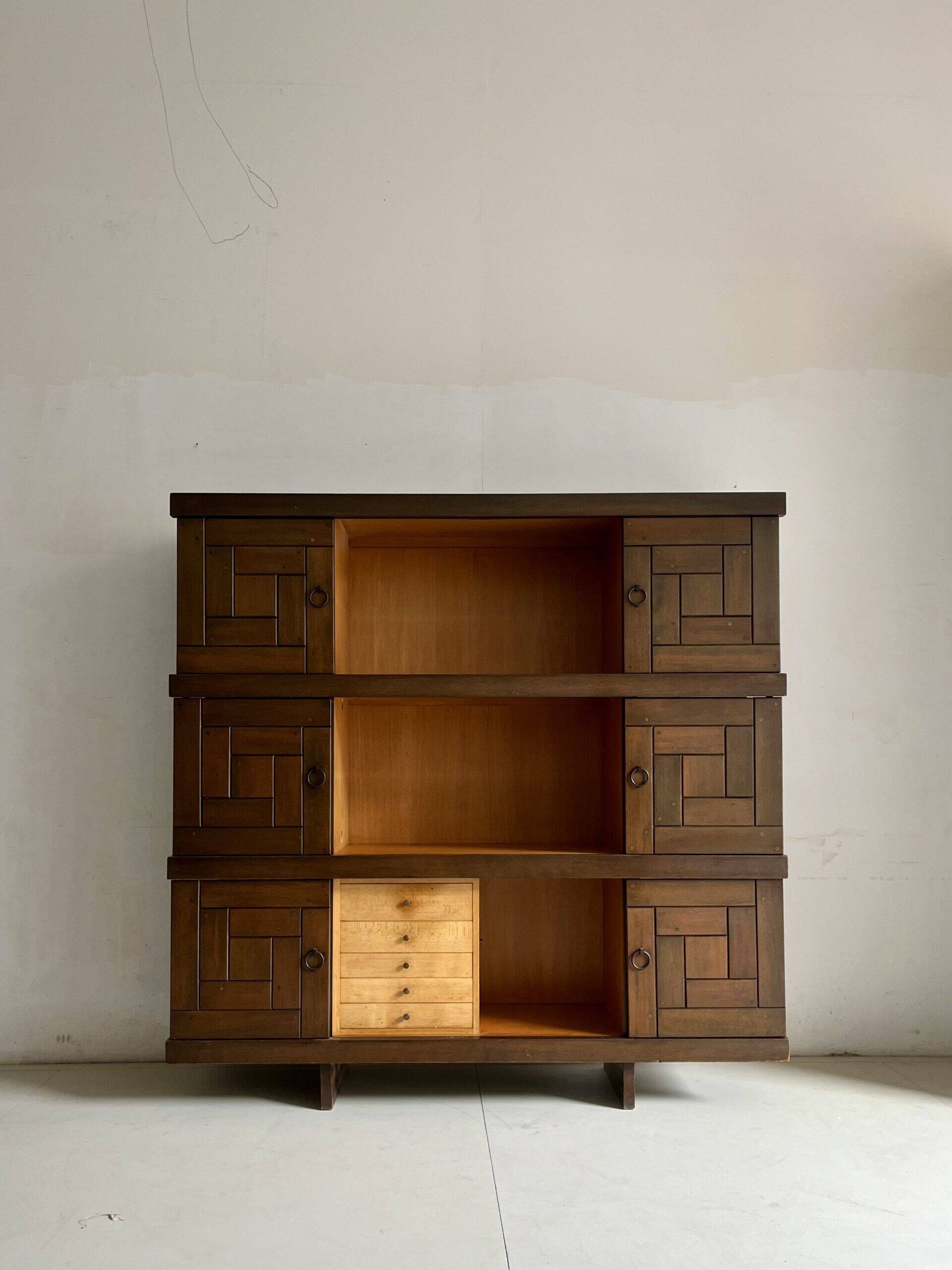 Vidra Cabinet