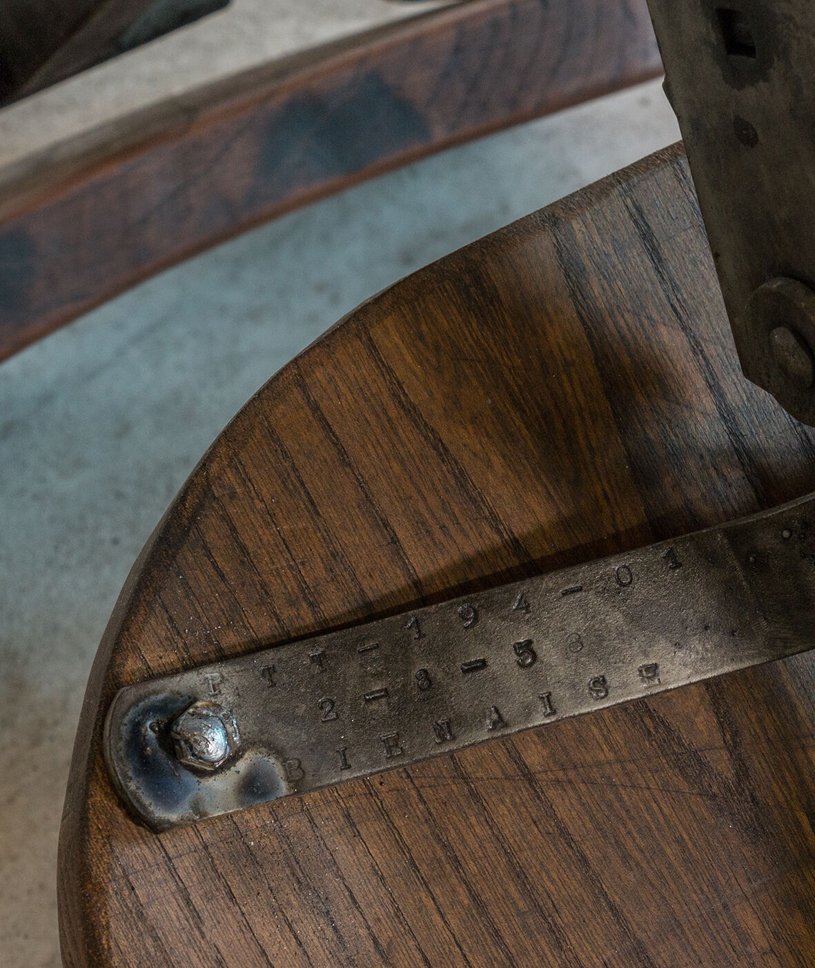 Bienaise workshop chair