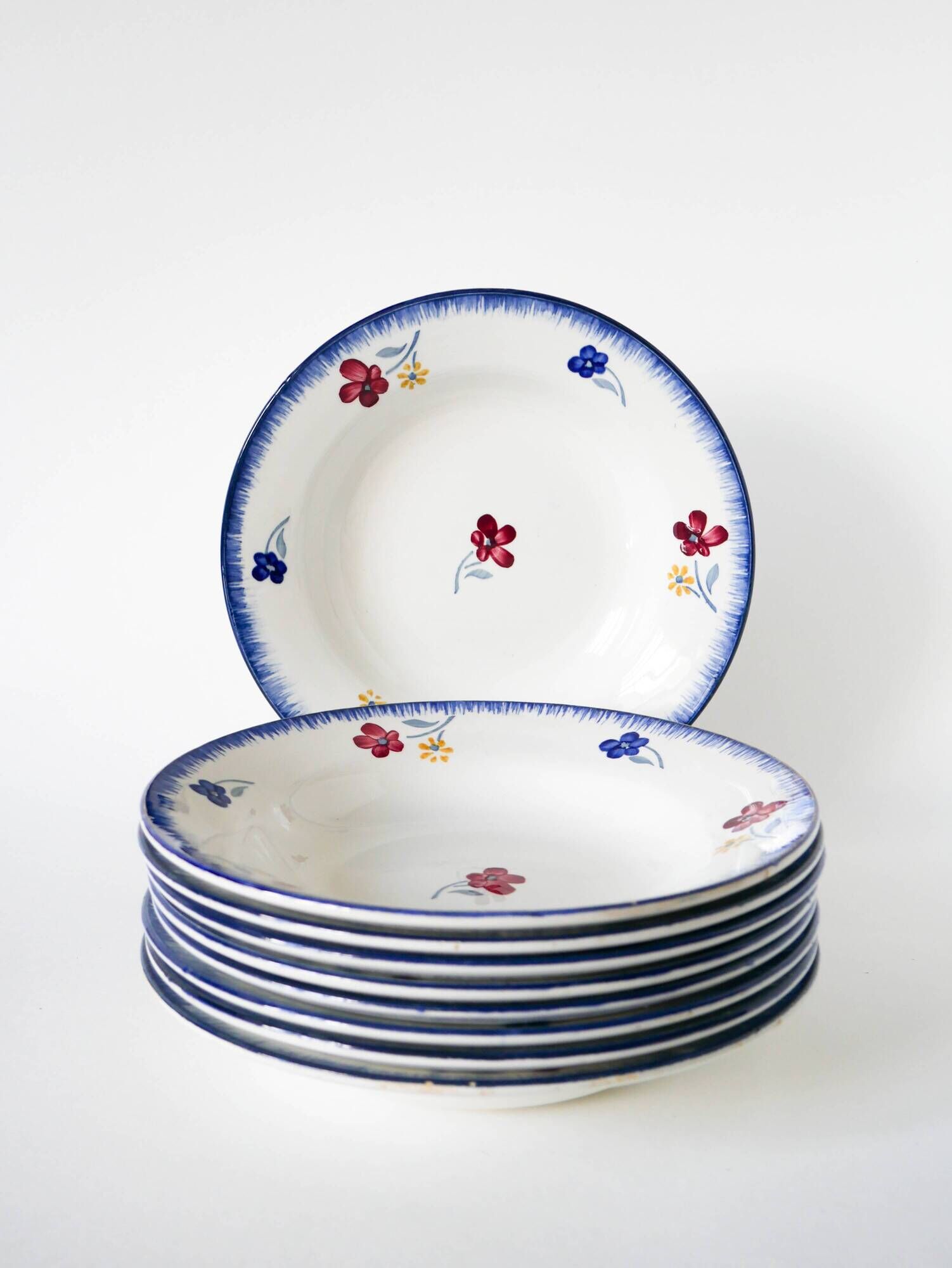 Set of 9 Digoin Sarreguemines soup plates, Mary-Lou model, 1940