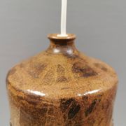 Petite lampe pendante en céramique, danoise, des années 1970-80, dans des tons terre.