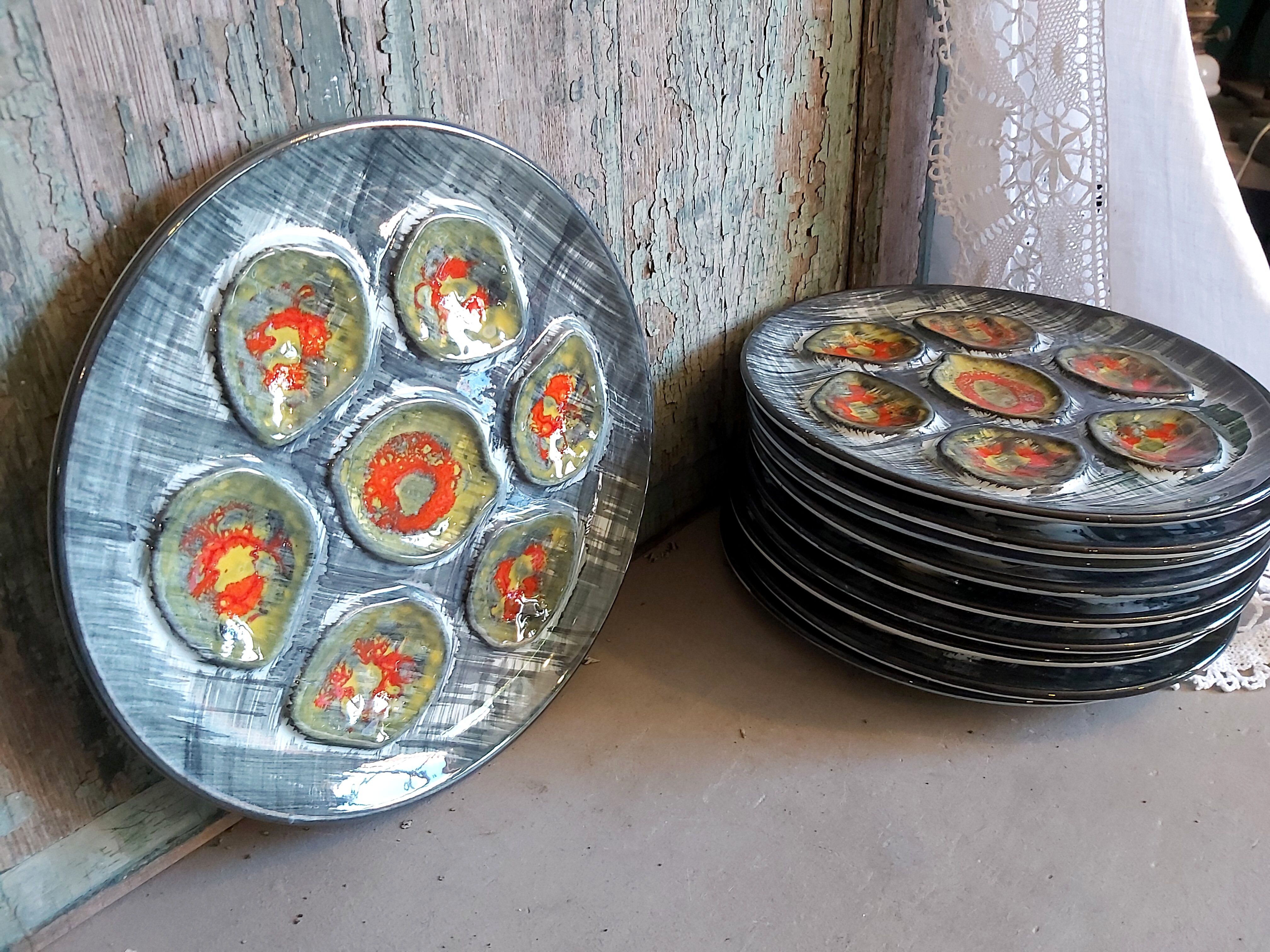 French vintage Pornic oyster plates