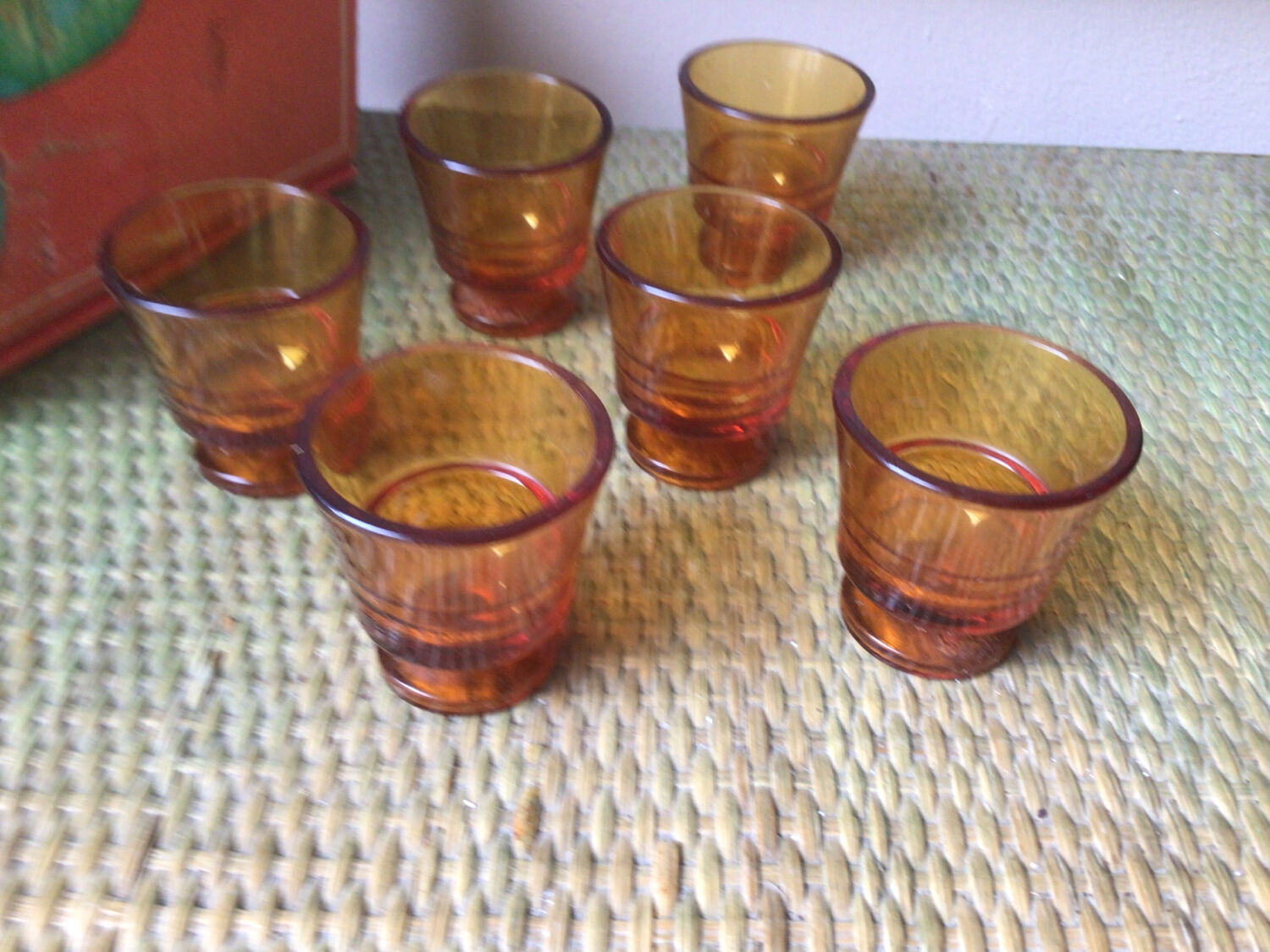 6 Duralex egg cups