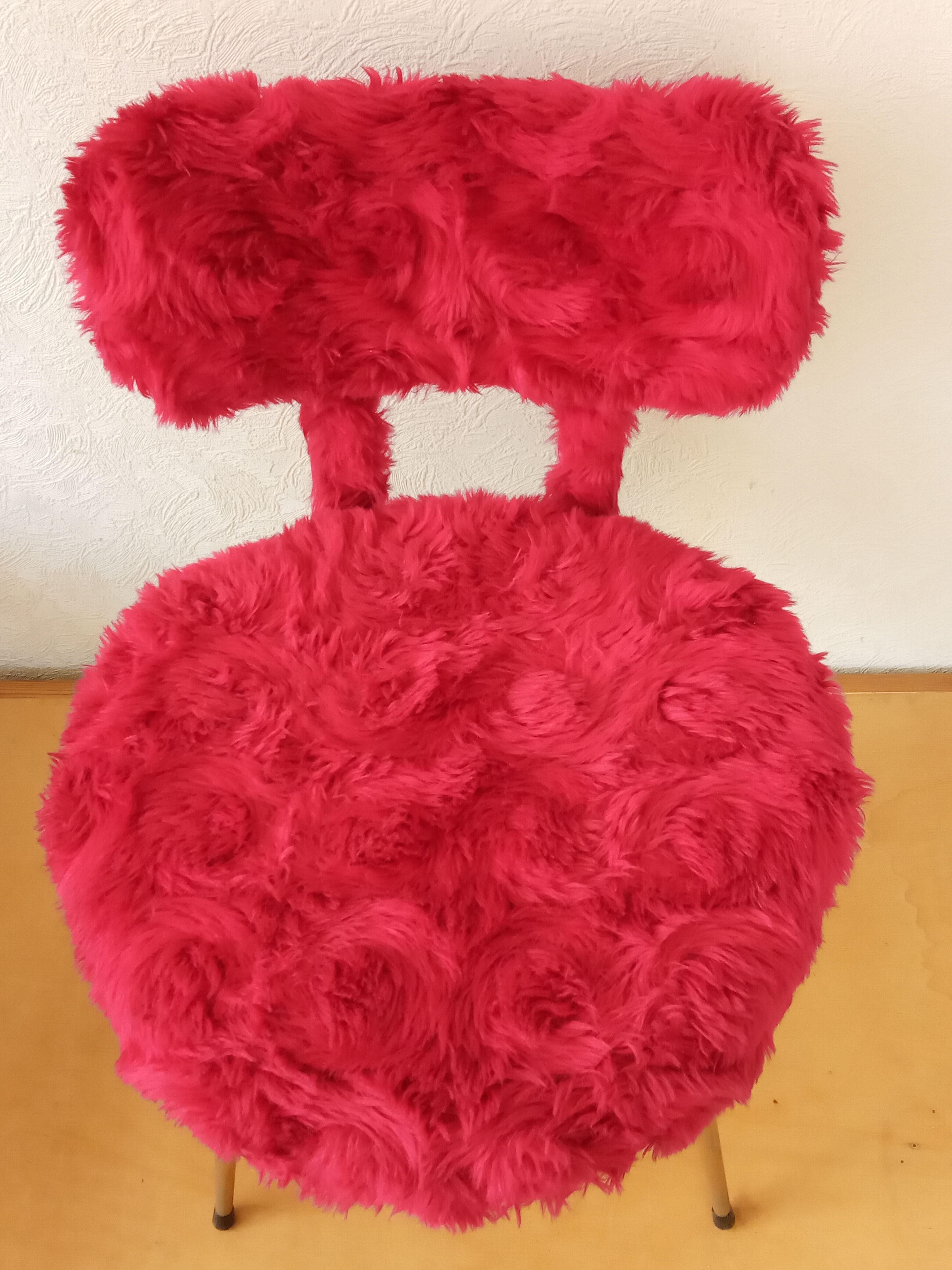70s faux-fur chair