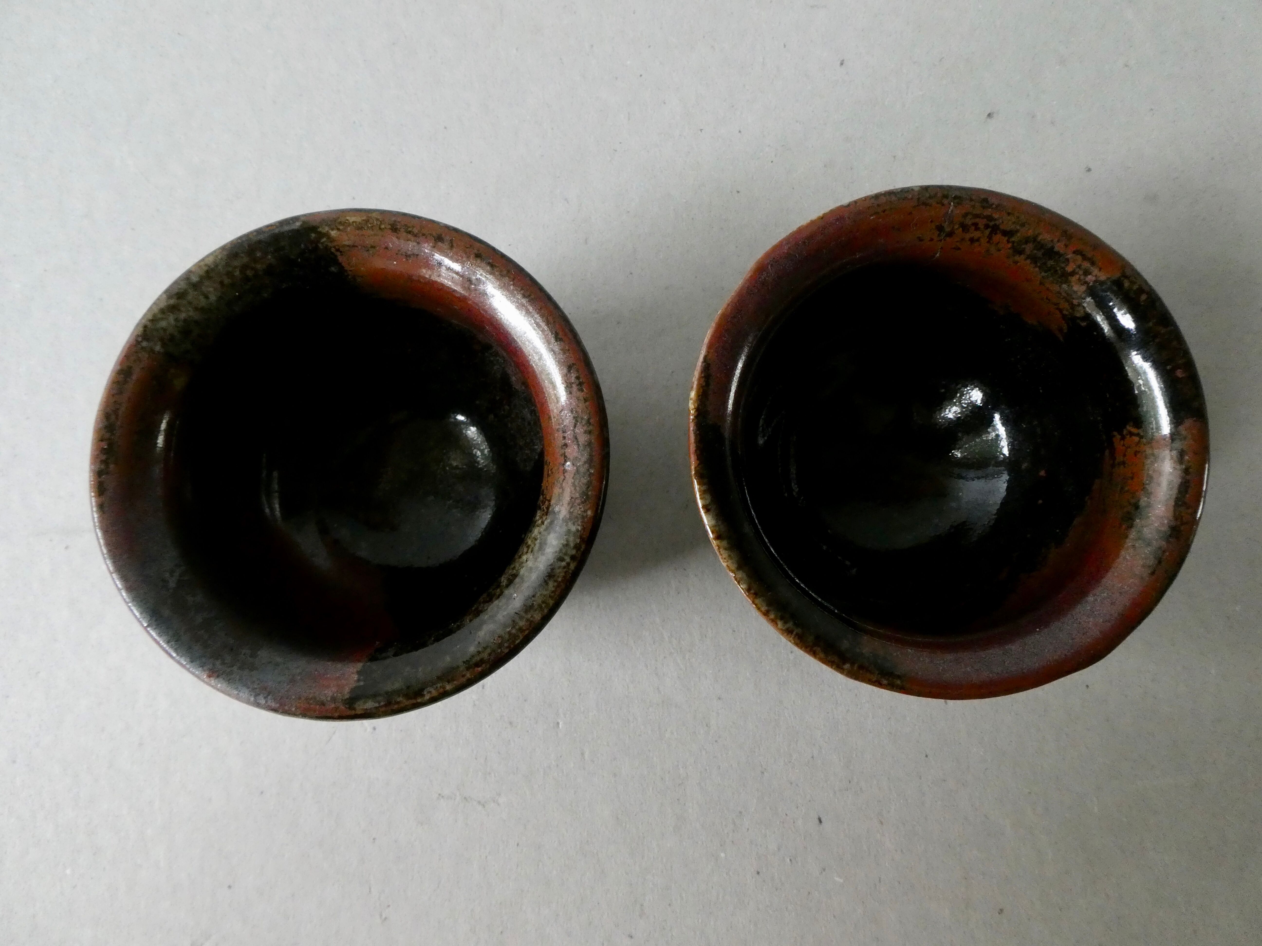 Lot of 2 bowls of glazed sandstone, signed, 80s