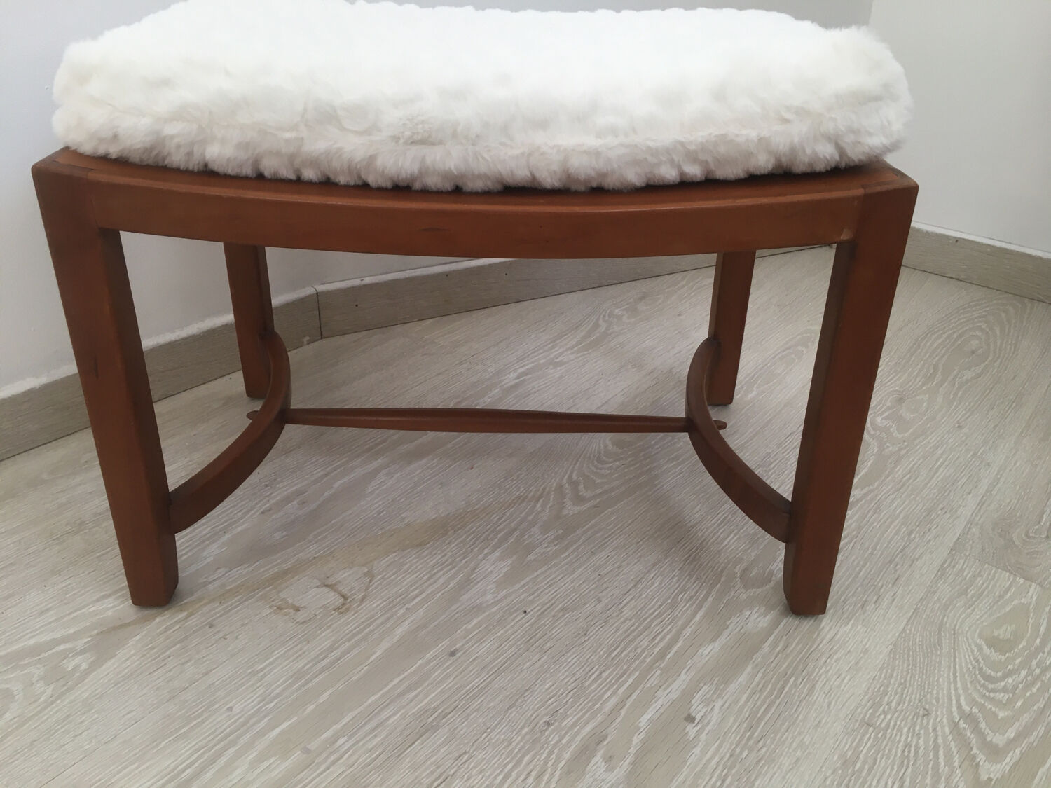 Scandinavian footrest