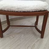 Scandinavian footrest