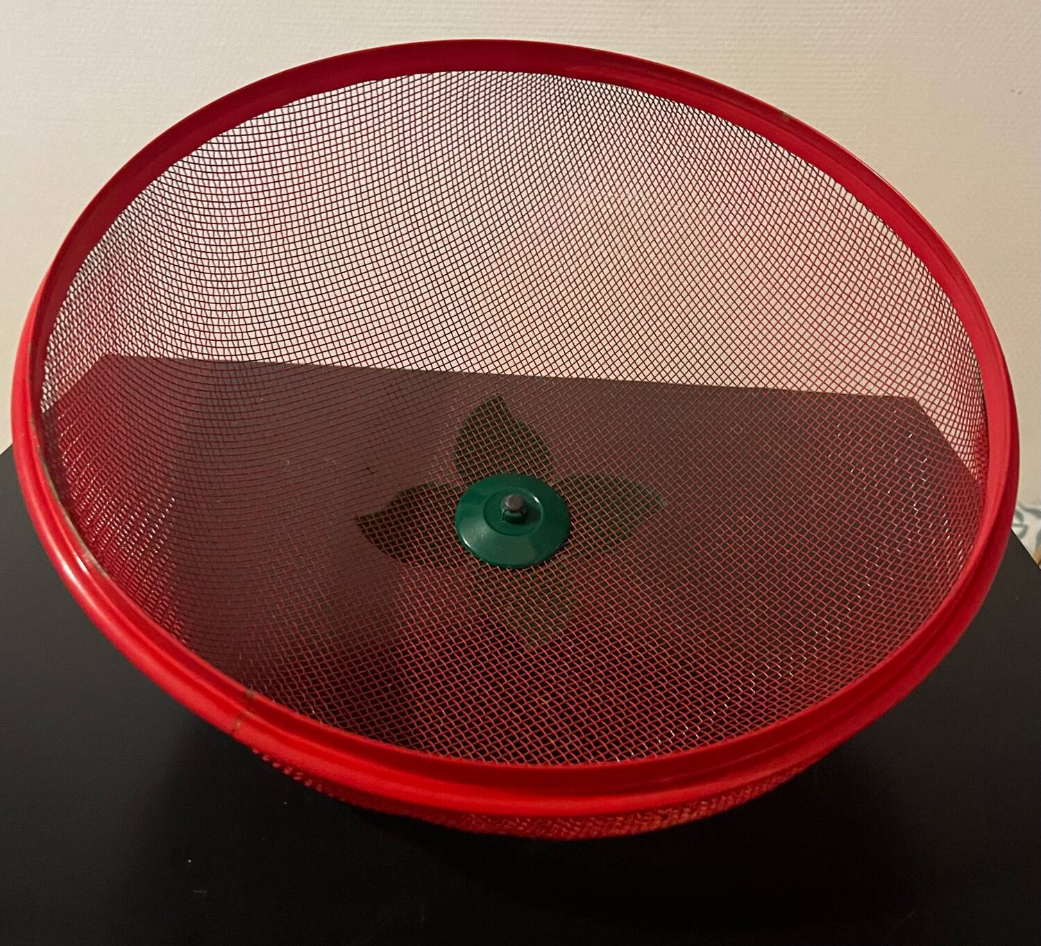 Metal fruit basket from the 80s