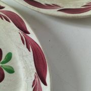 Pair of Gien dishes model Barbizon, hand-painted floral decoration, 1930s-40s.