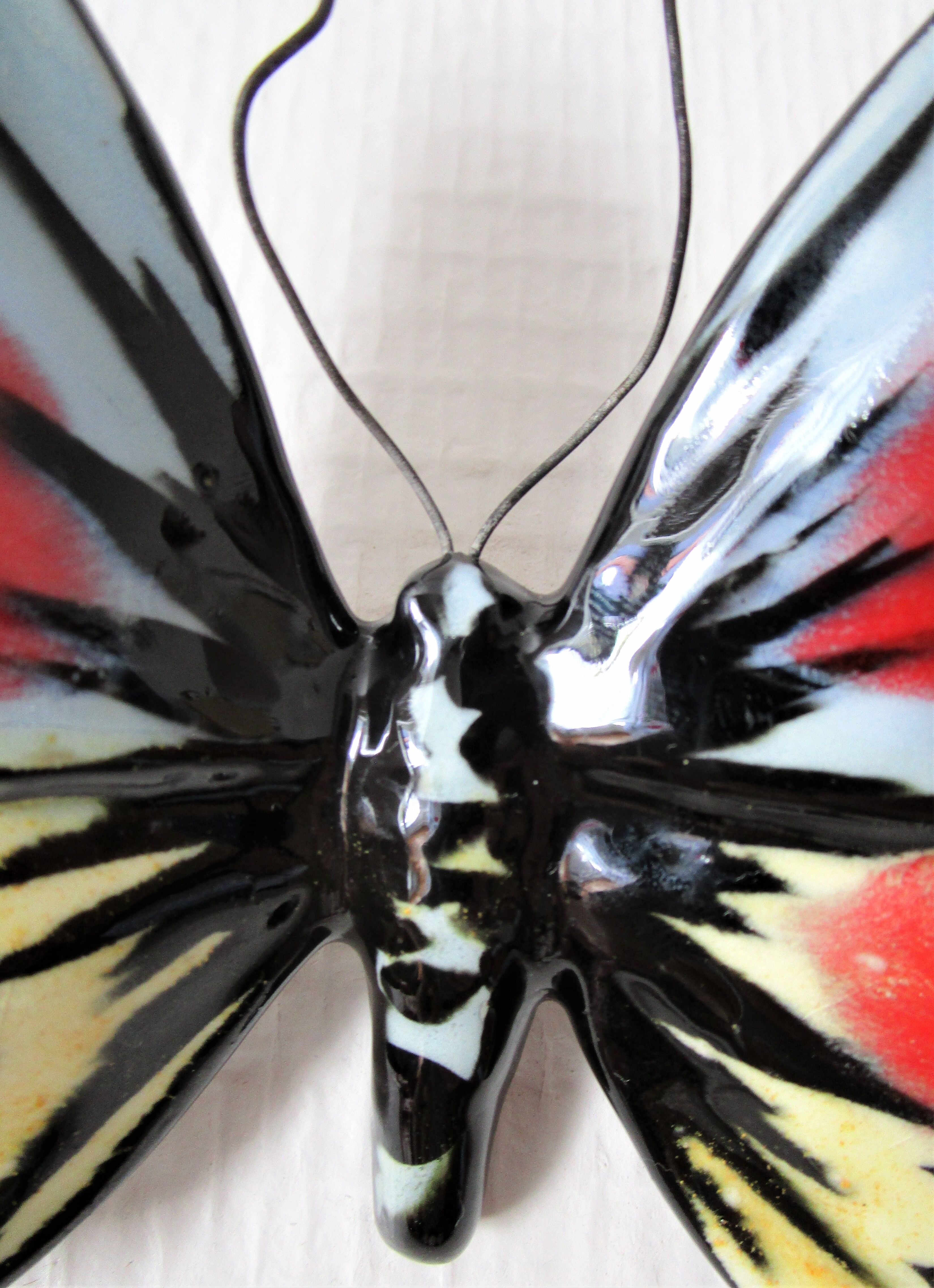 Papillon céramique émaillage polychrome Vallauris signé