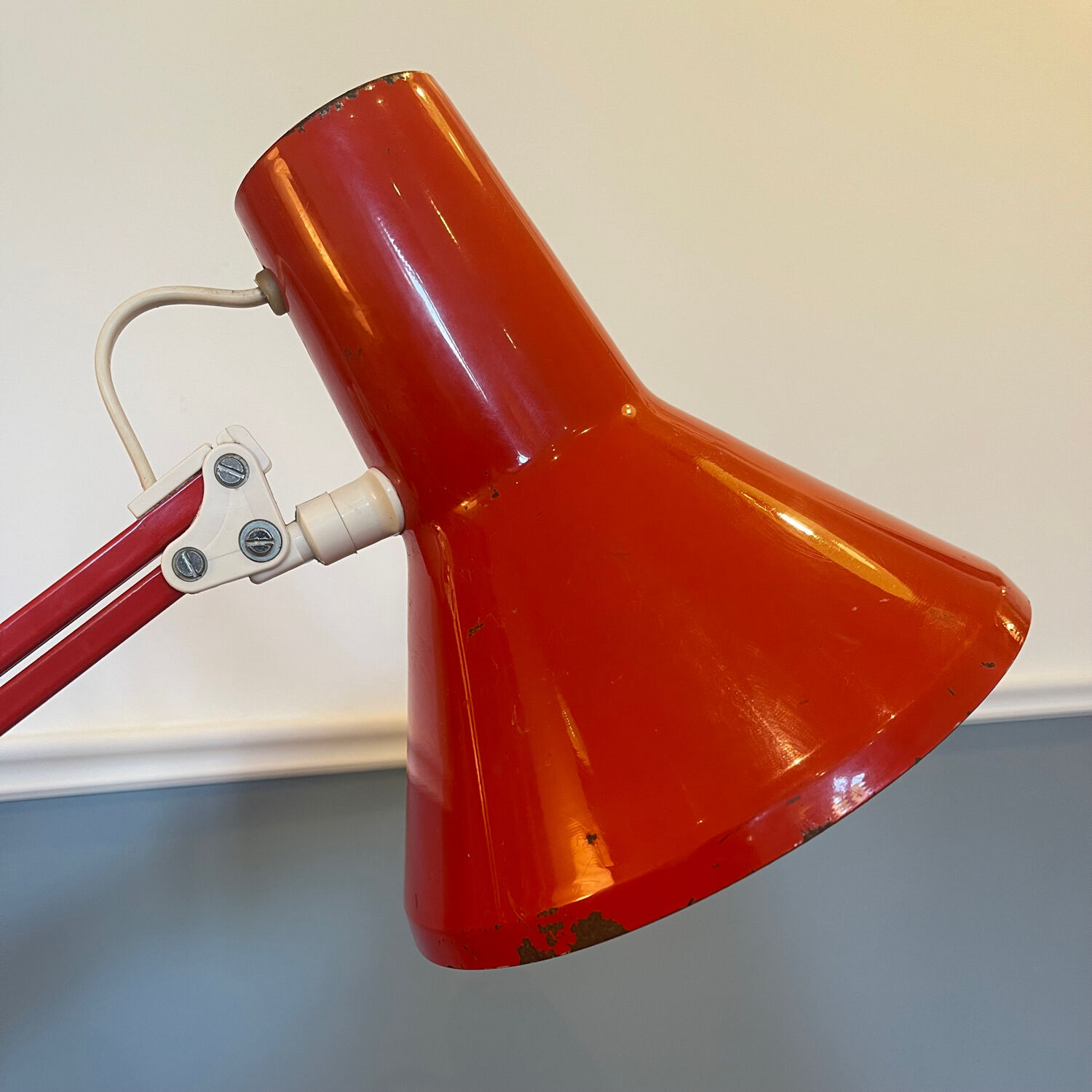 HCF architect lamp