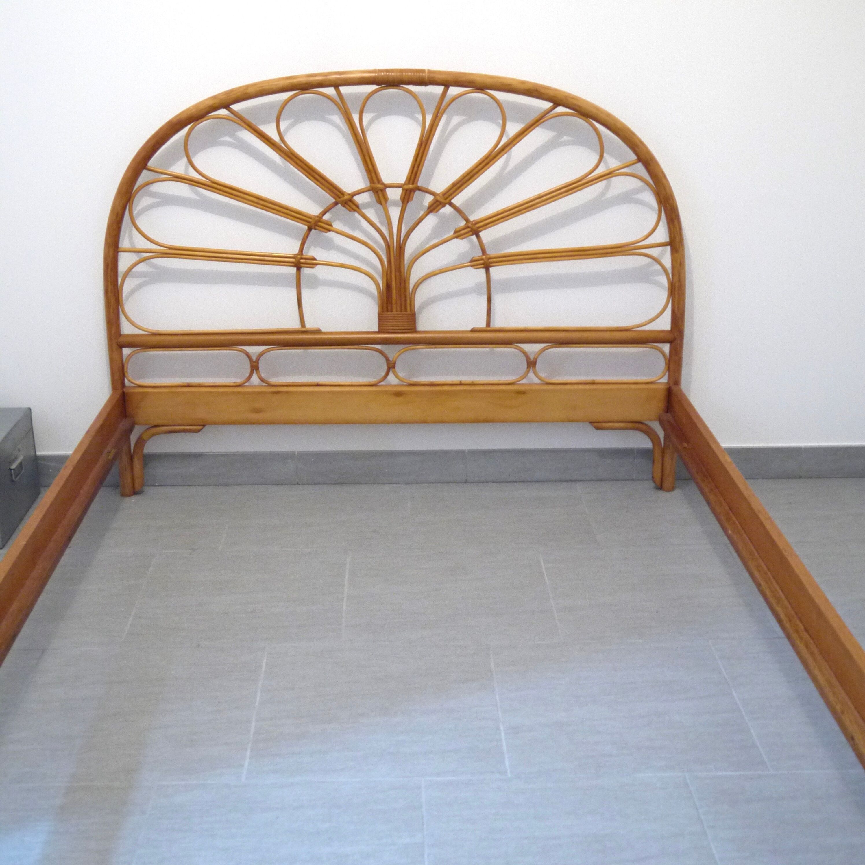 Bed rattan and bamboo