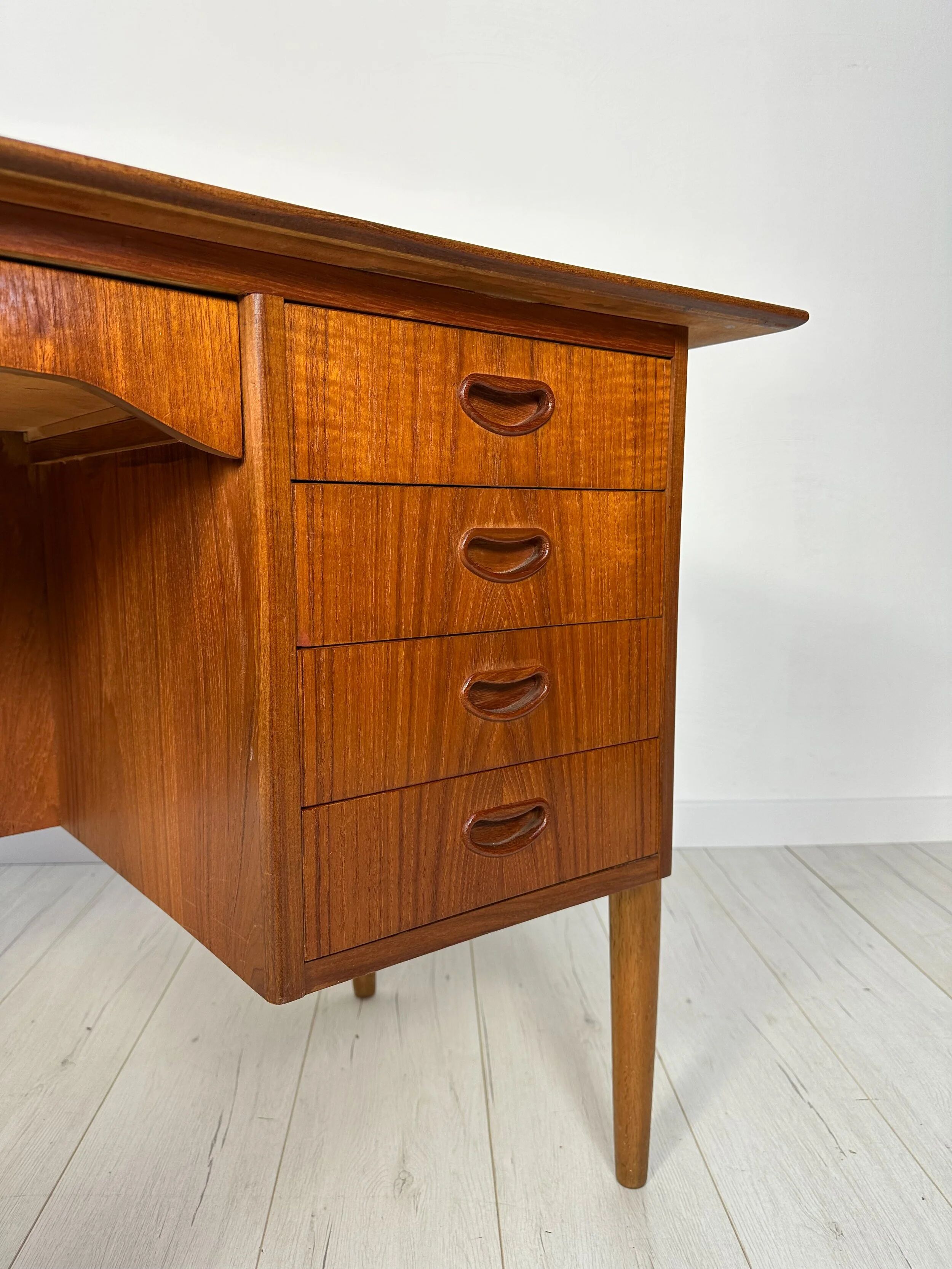 1960s Vintage Mid-Century Curved Danish Teak Writing Desk