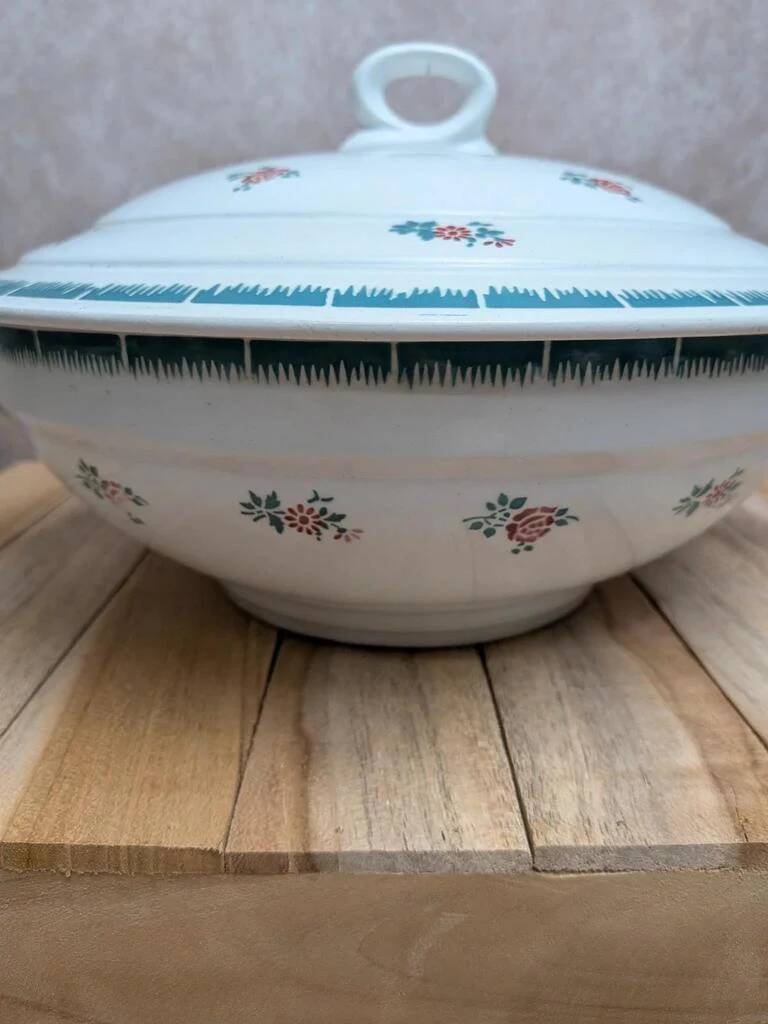 Antique ironstone soup tureen L’Amandinoise