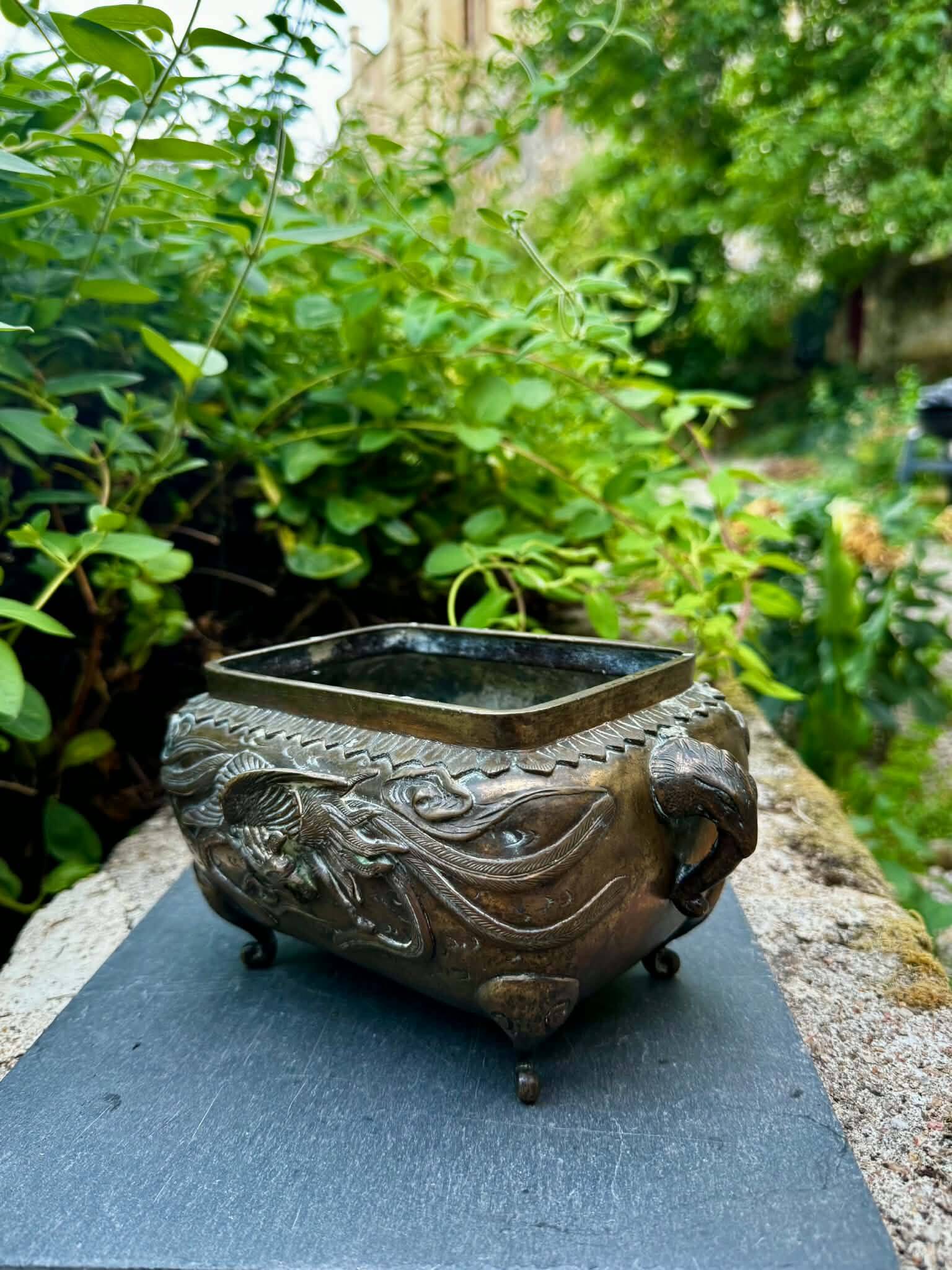 Jardinière, cache-pot en bronze, Asie XIXe siècle