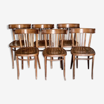 6 wooden bistro chairs