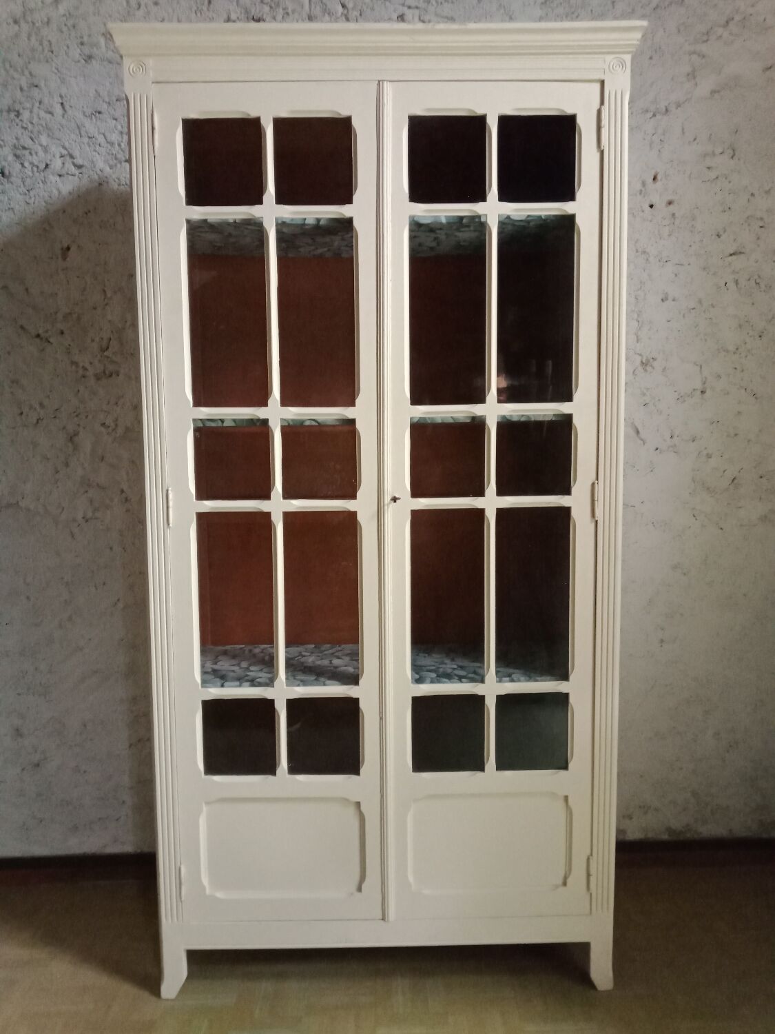 Old Parisian glass cabinet