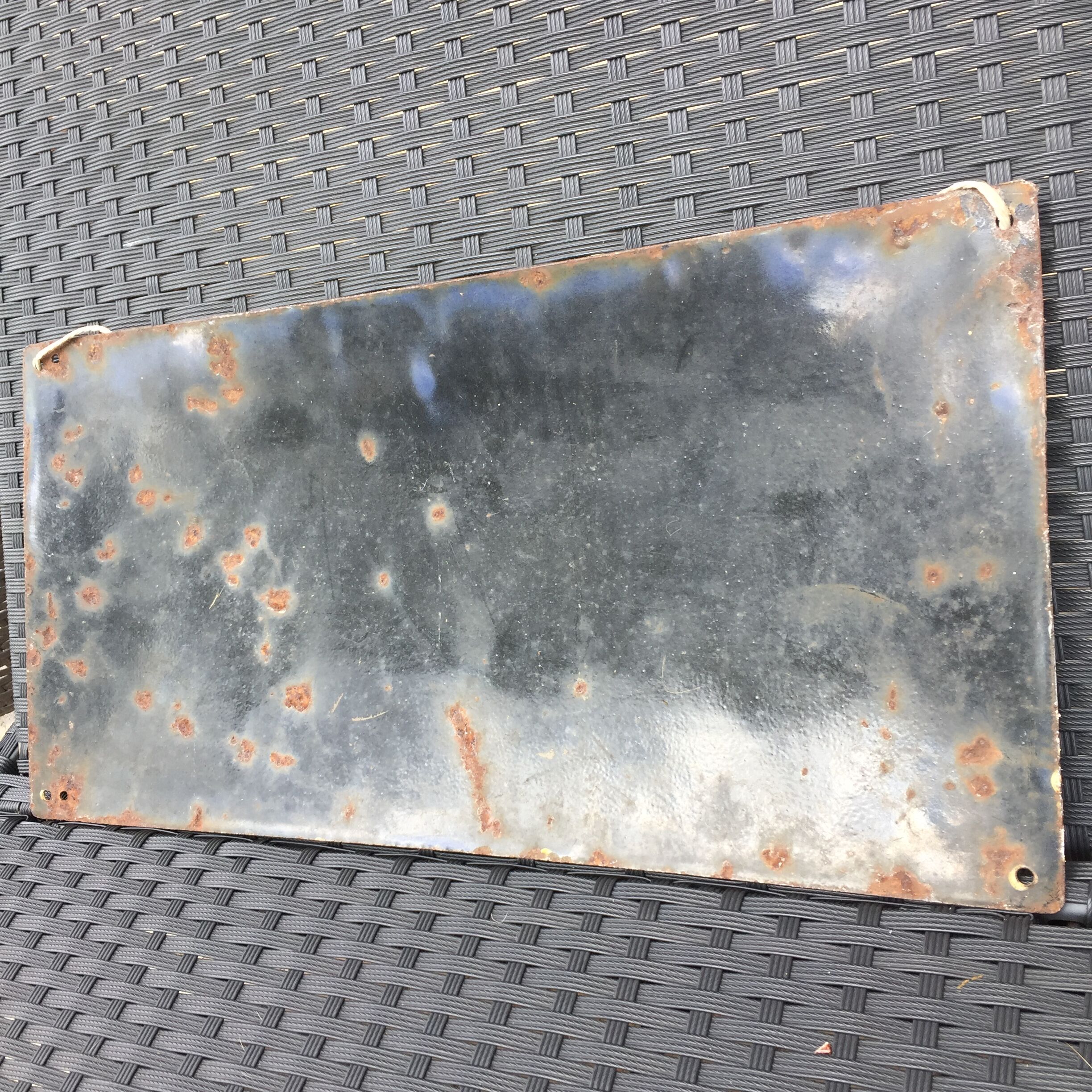 Enamelled plate broth kub signed ed. John paris