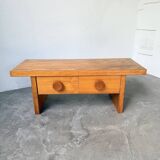 Meuble d’appoint bas style Perriand