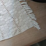 Old crochet bed cover/plaid
