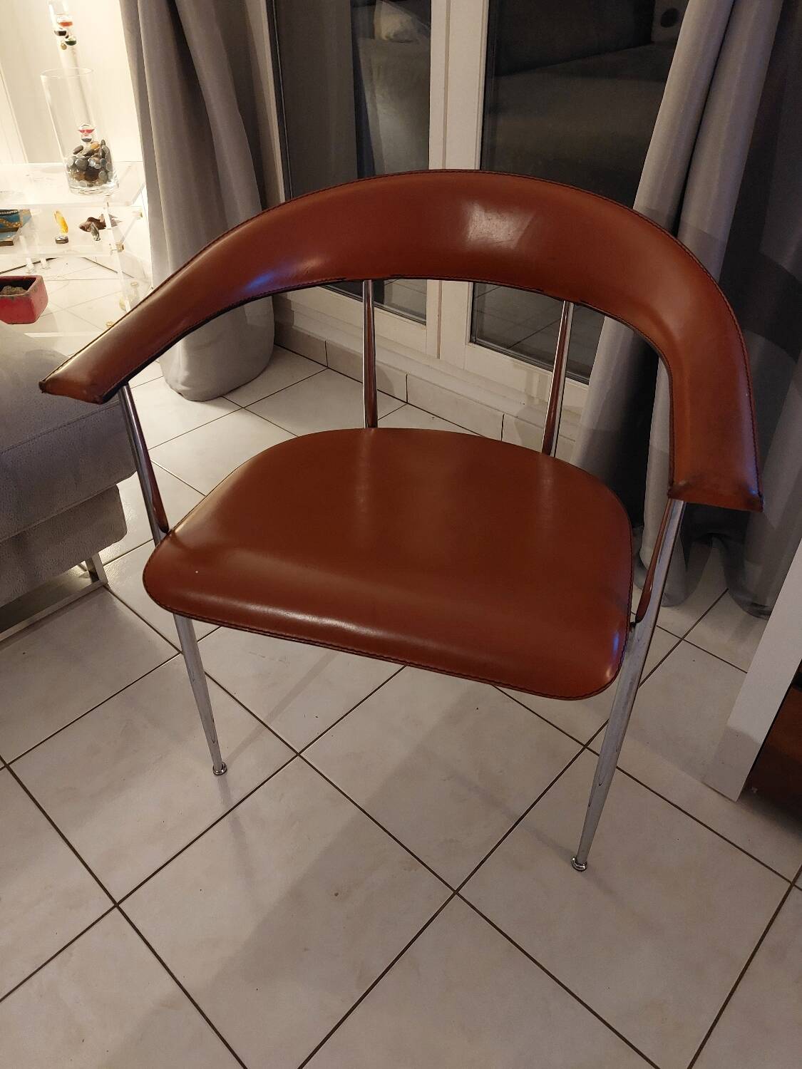 Chaise en cuir et inox Fasem