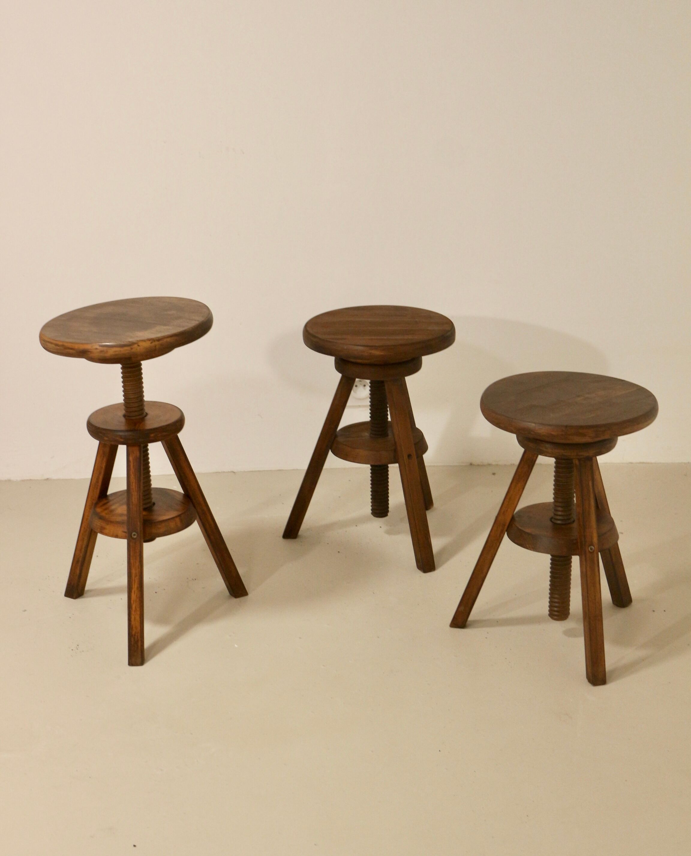 Set of 3 carpenter's screw stools