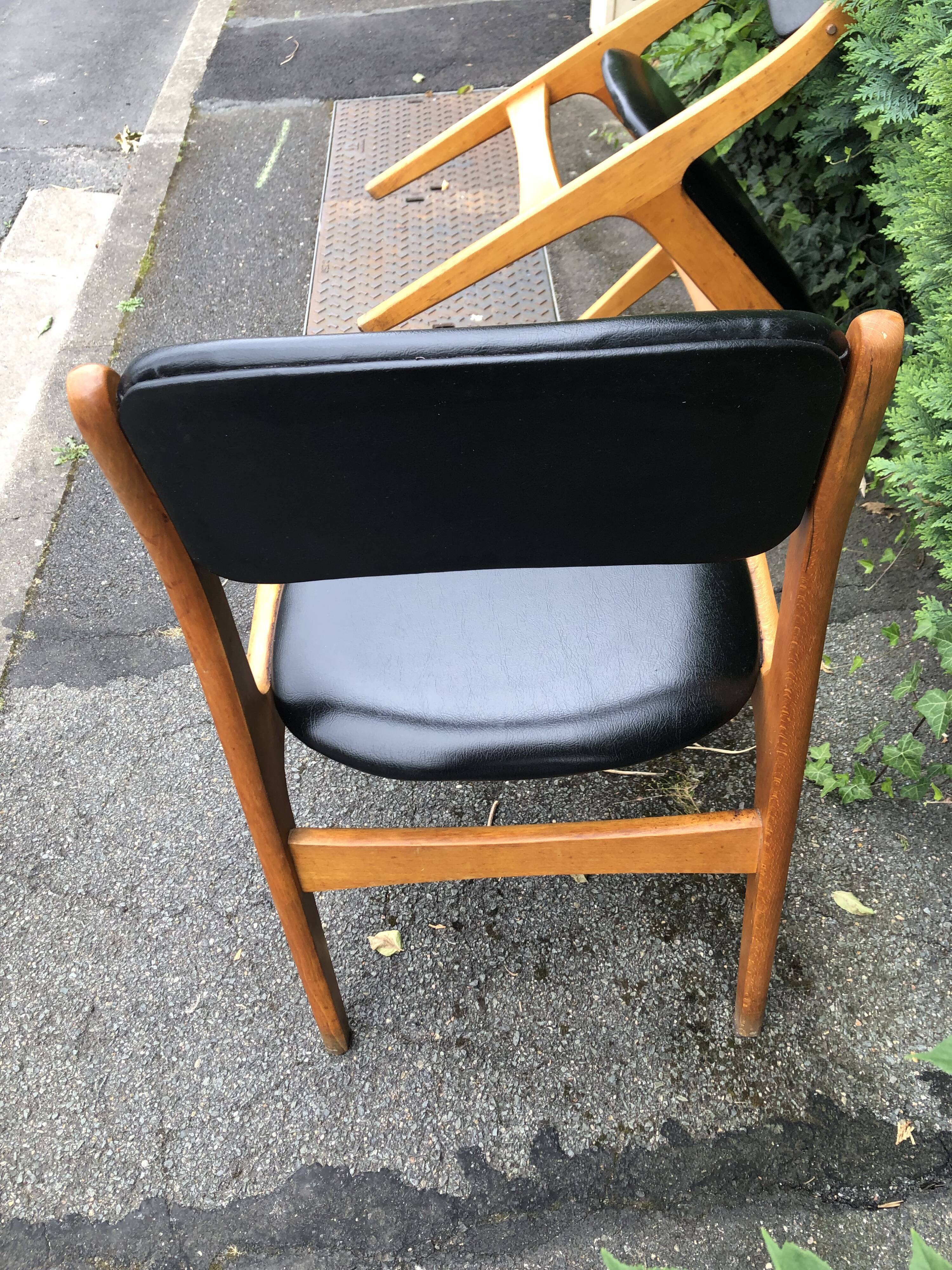 Scandinavian skay chairs and vintage blond wood 60s