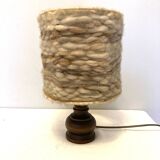 Lampe en bois, abat-jour en laine