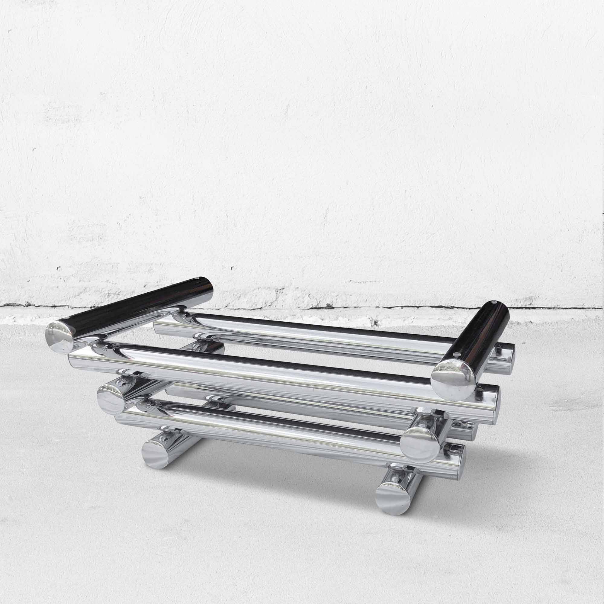 Table basse en verre et chrome