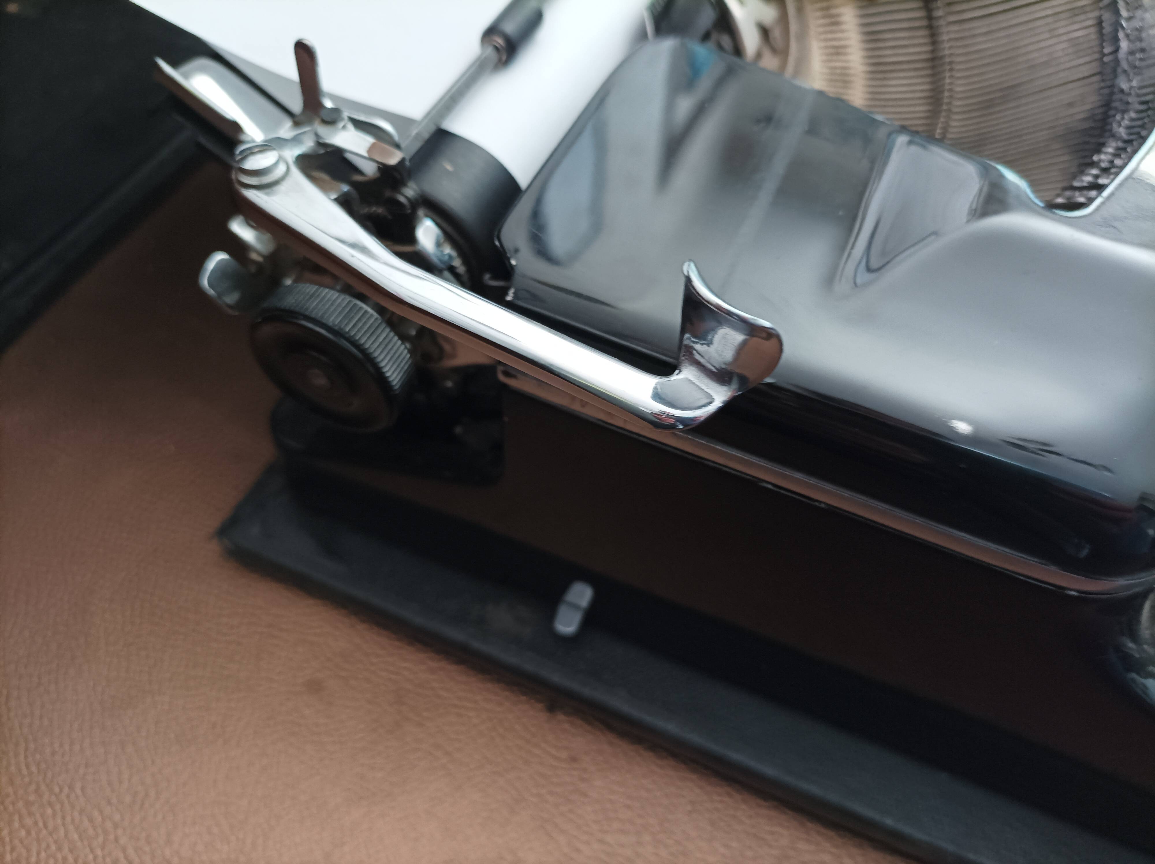 Old erika model m typewriter + instructions + box