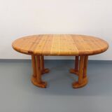 Vintage Scandinavian round dining table by Rainer Daumiller in pine from the 1960s.