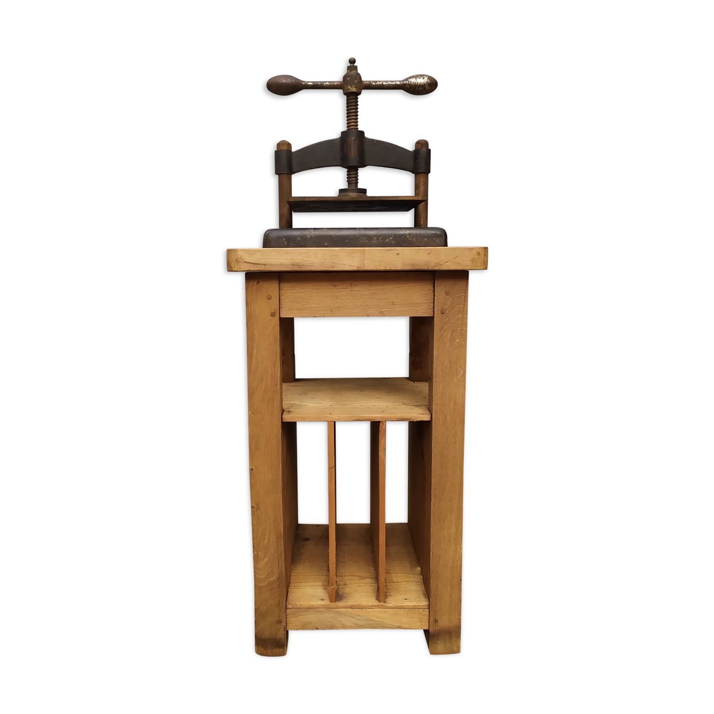 Press craft furniture