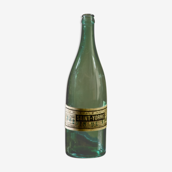 Bouteille d'eau minérale Saint-Yorre début XXème siècle avec étiquette en très bel etat !