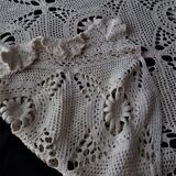 Bed top vintage cotton crochet bedspread