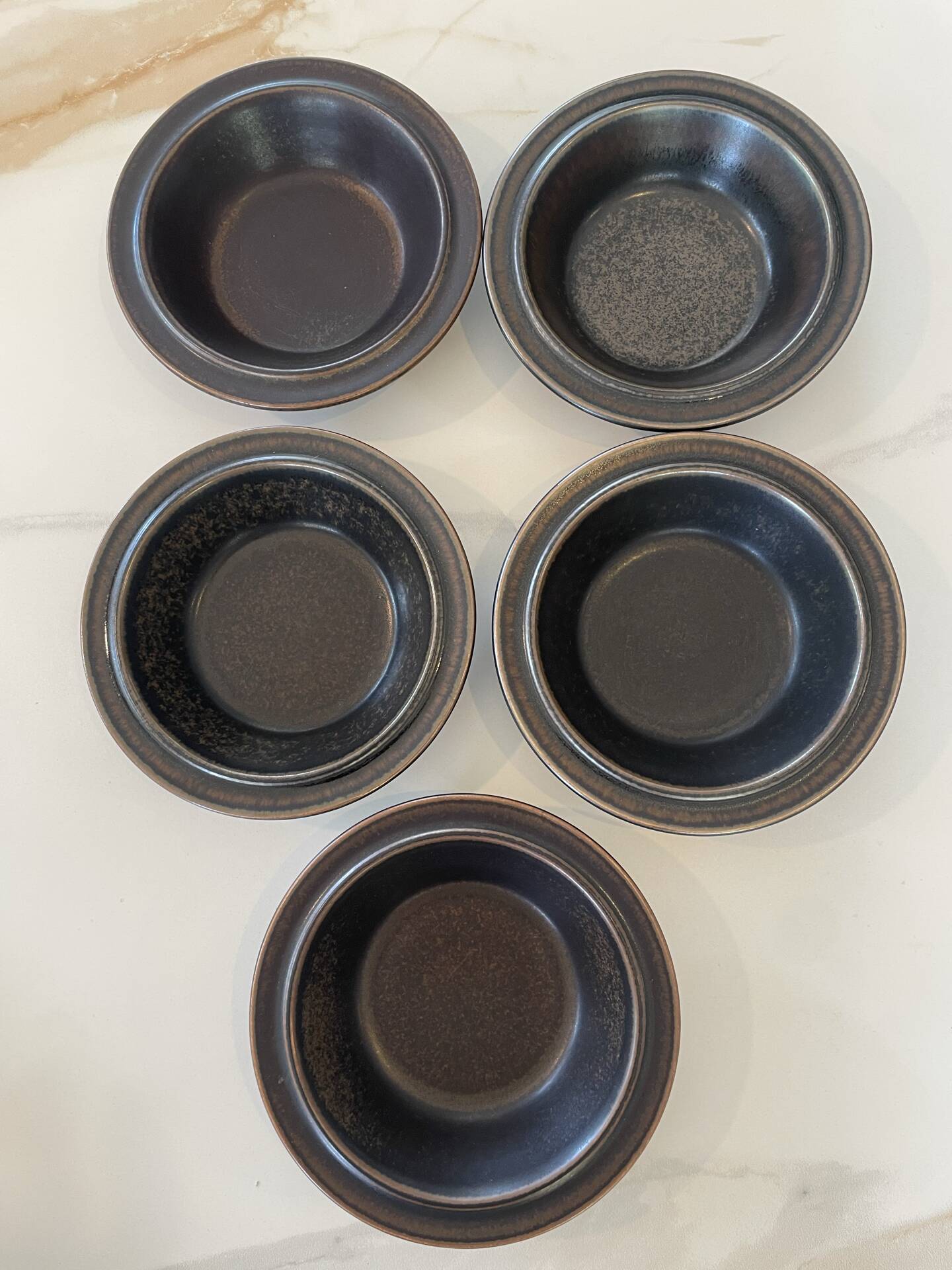 Russian bowls Arabia Finland, Ulla Procopé, starter plates, modern style.