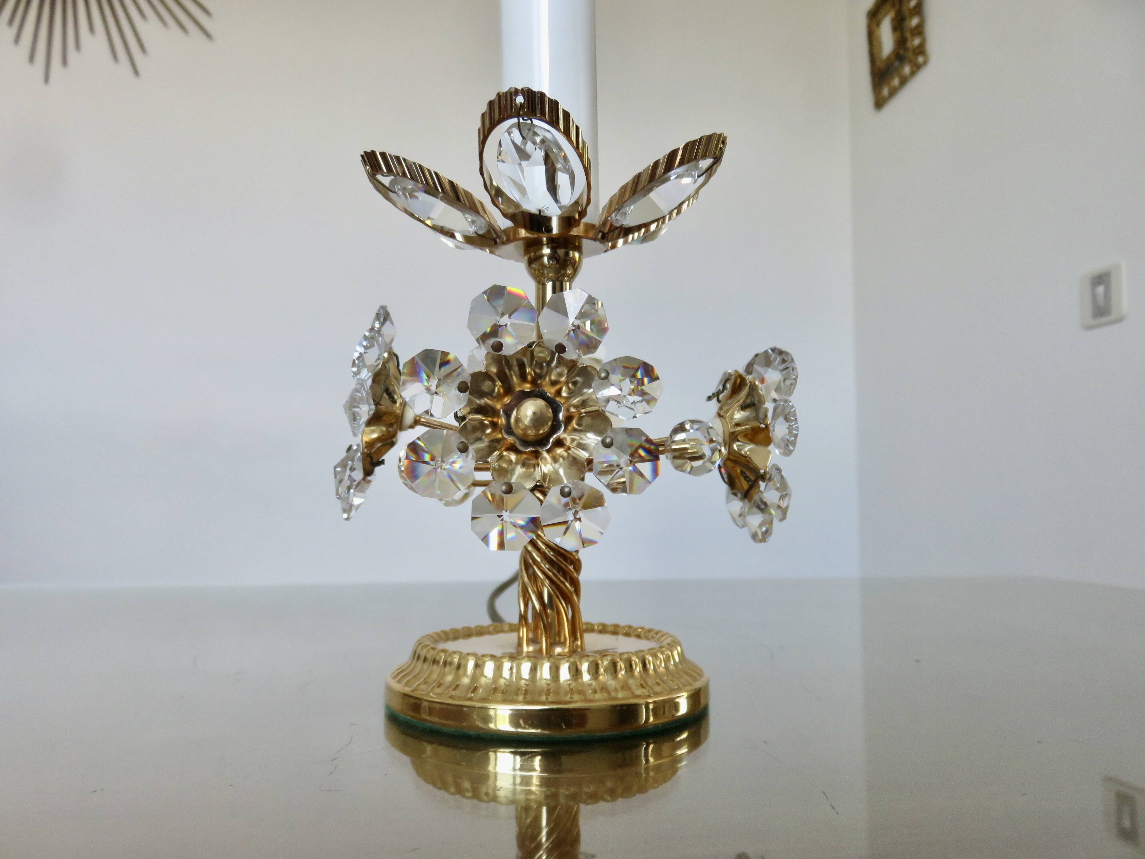 Pair of flower lamps, Hollywood Regency, crystal and gilded brass, 1970