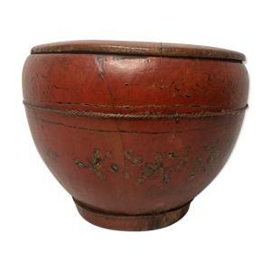 Ancien pot couvert boite en bois