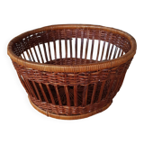 Round wicker basket