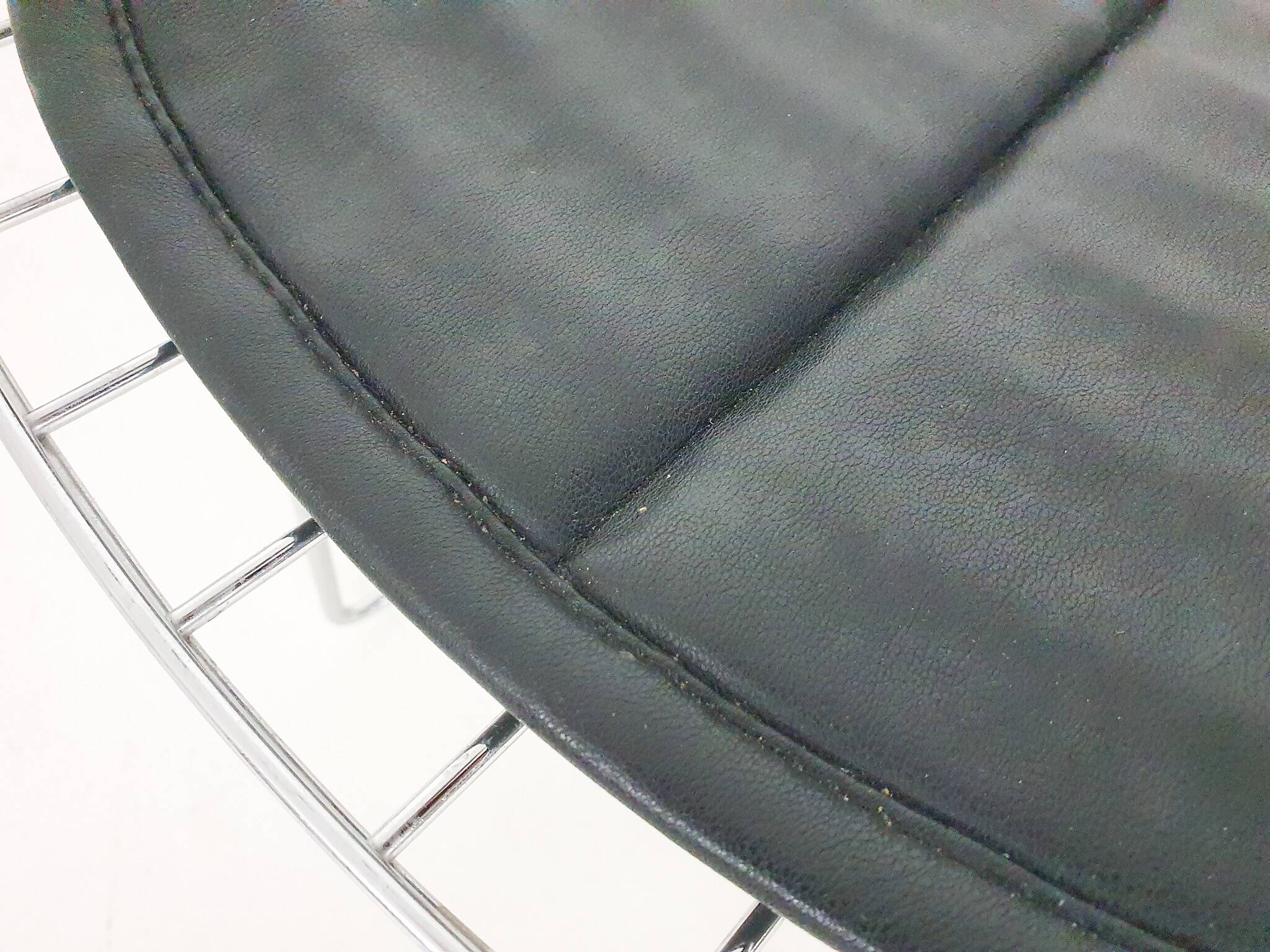 Set of four  wire chairs, 1970's