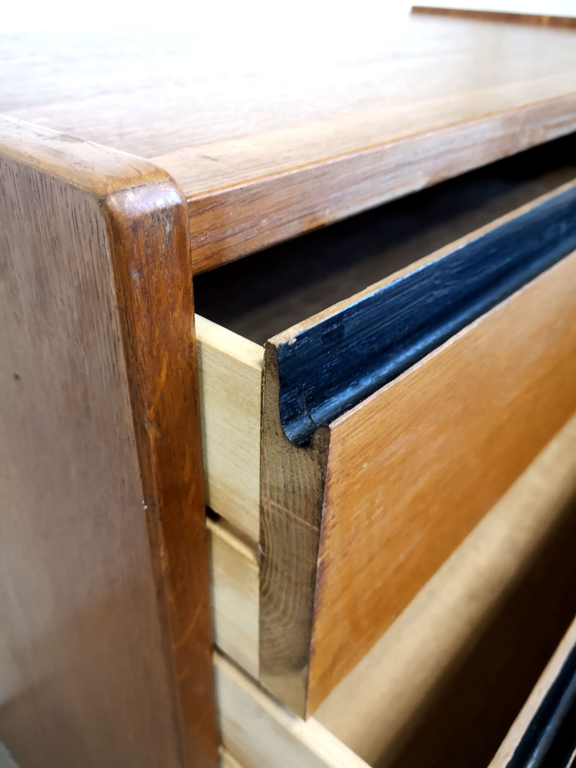 Chest of drawers vintage foot compass 1950