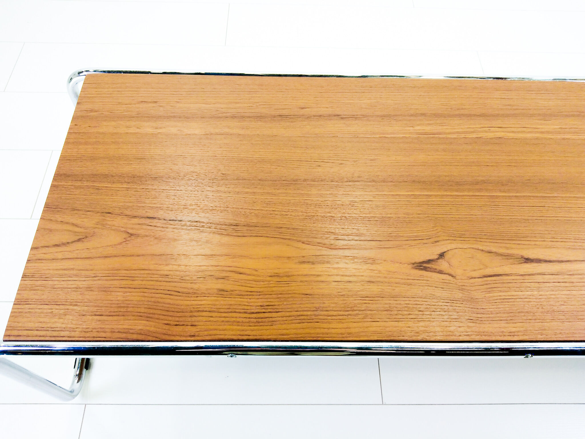Table  "Laccio"  de Marcel Breuer pour Knoll Studio