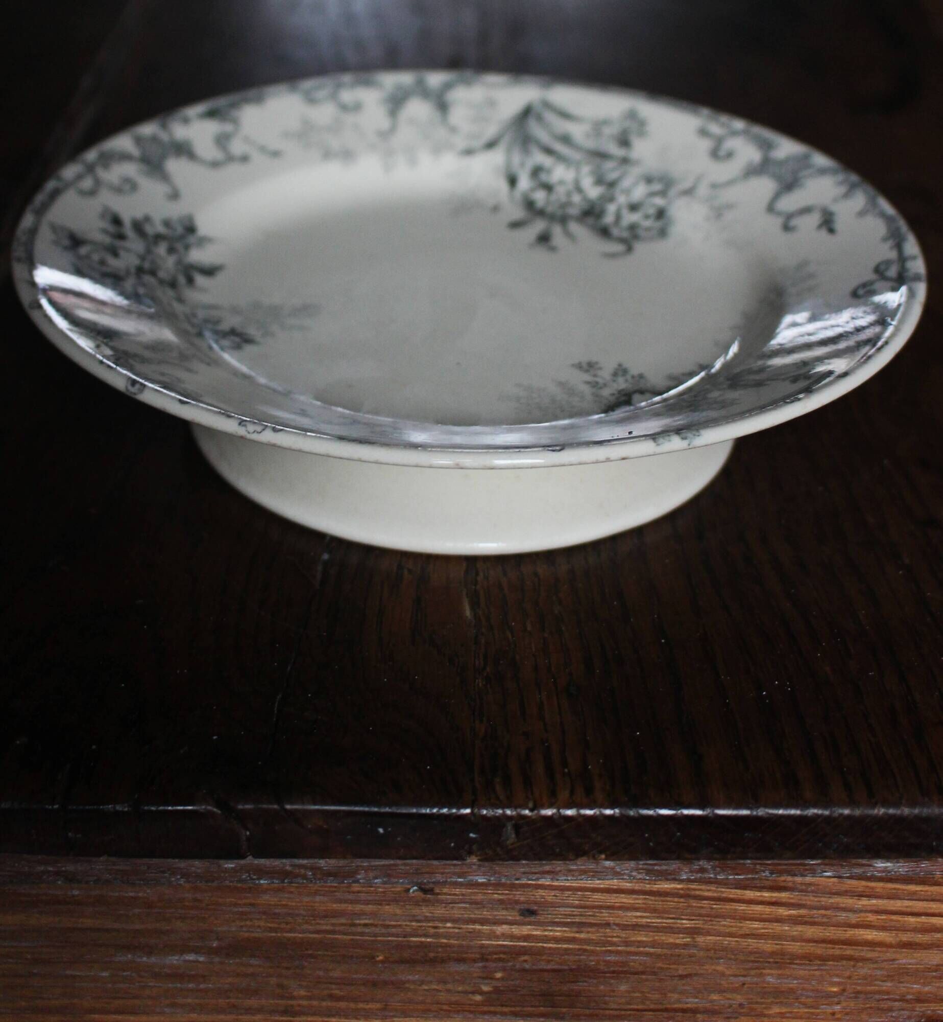 Black grey iron footed coupe Bourgeois