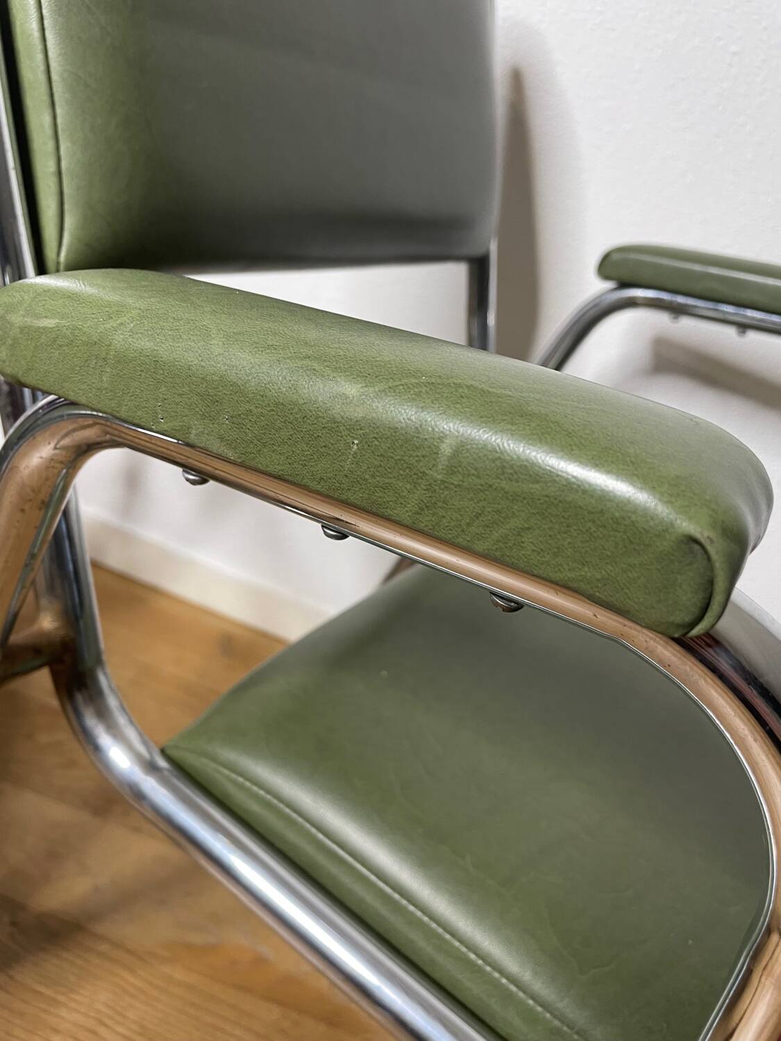 Paire de fauteuils métal chromé vintage année 60/70