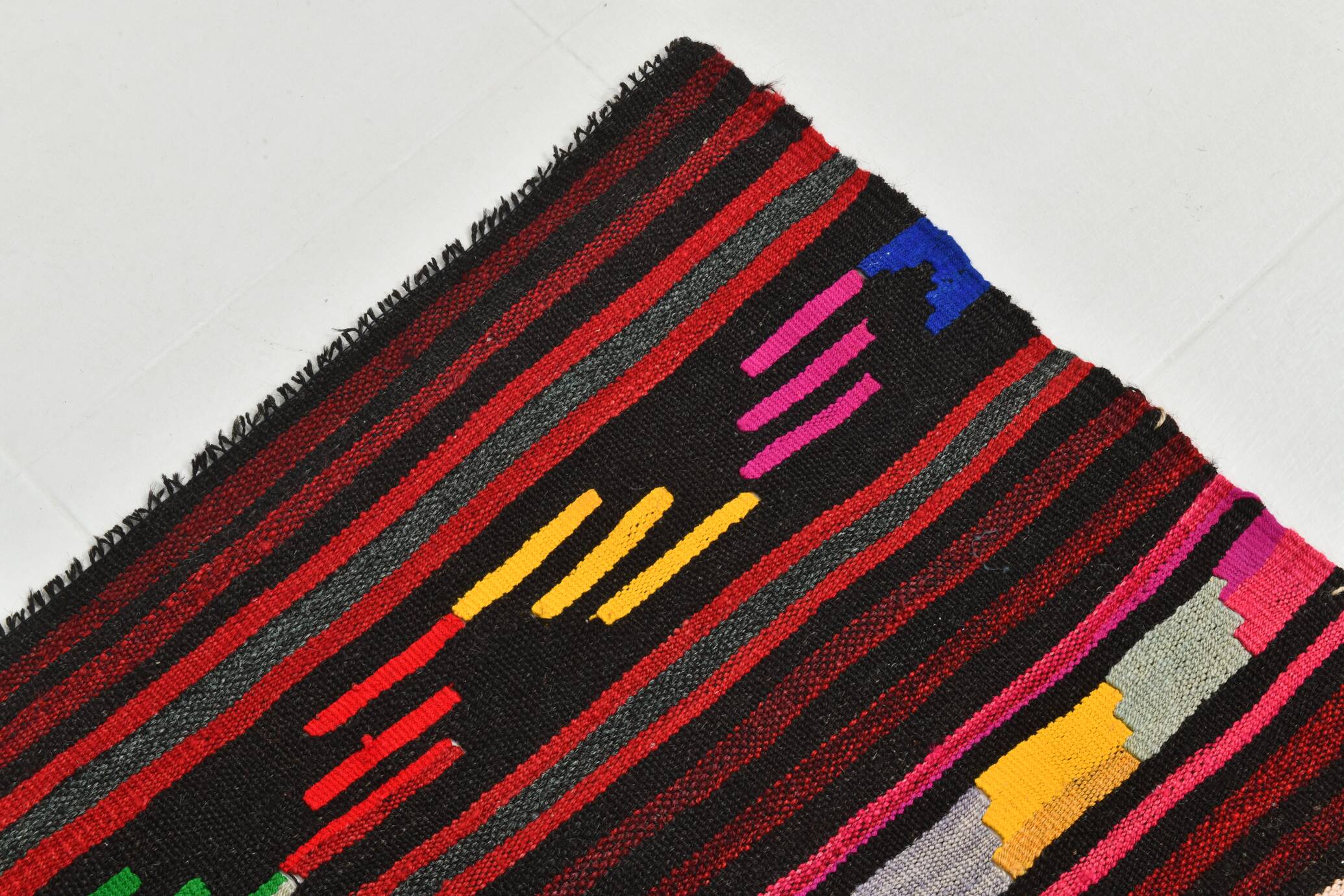 Colorful Long Wide Vintage Kilim Runner Rug, Turkish Woven Rug, 162x313 Cm