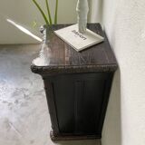 Commode XIXème pin noirci sculpté