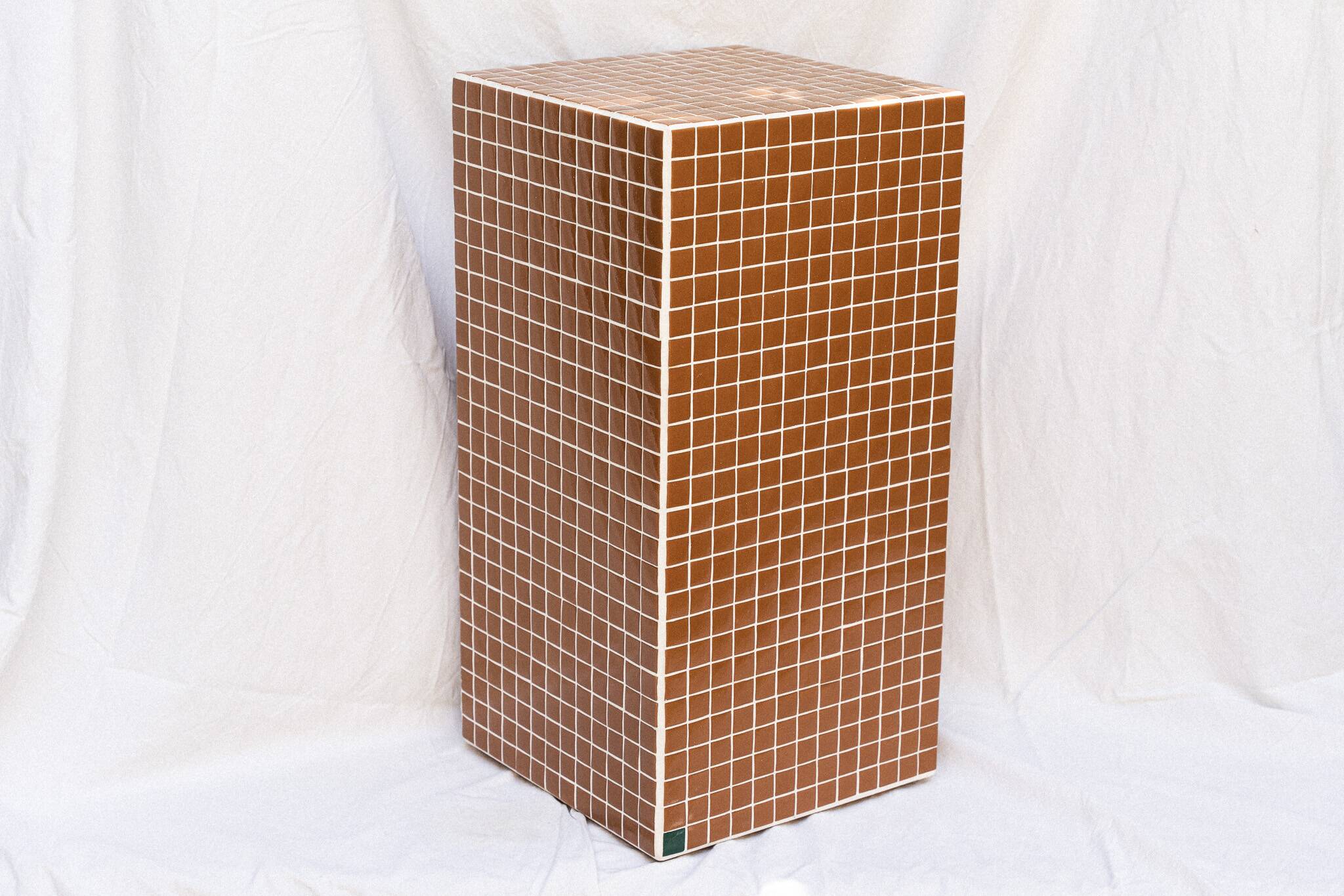 Brown column side table 66x33 cm