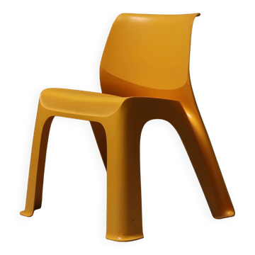Chaise monobloc sculpturale en plastique ABS jaune, années 1970