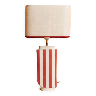Red and white Hepburn table lamp